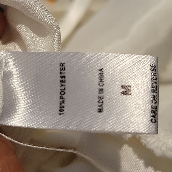 Flora Long White Nightgown with Deep V-Neck, Size: M - Picture 8 of 9